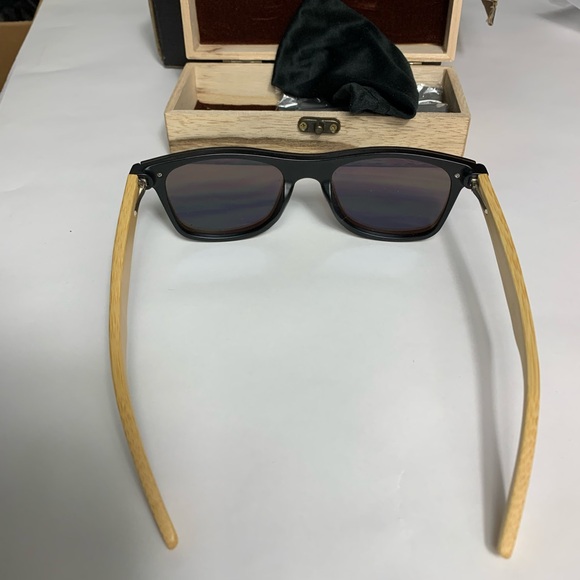 Barcur Blue Bamboo Polar Sunglasses BNIB - Picture 4 of 4